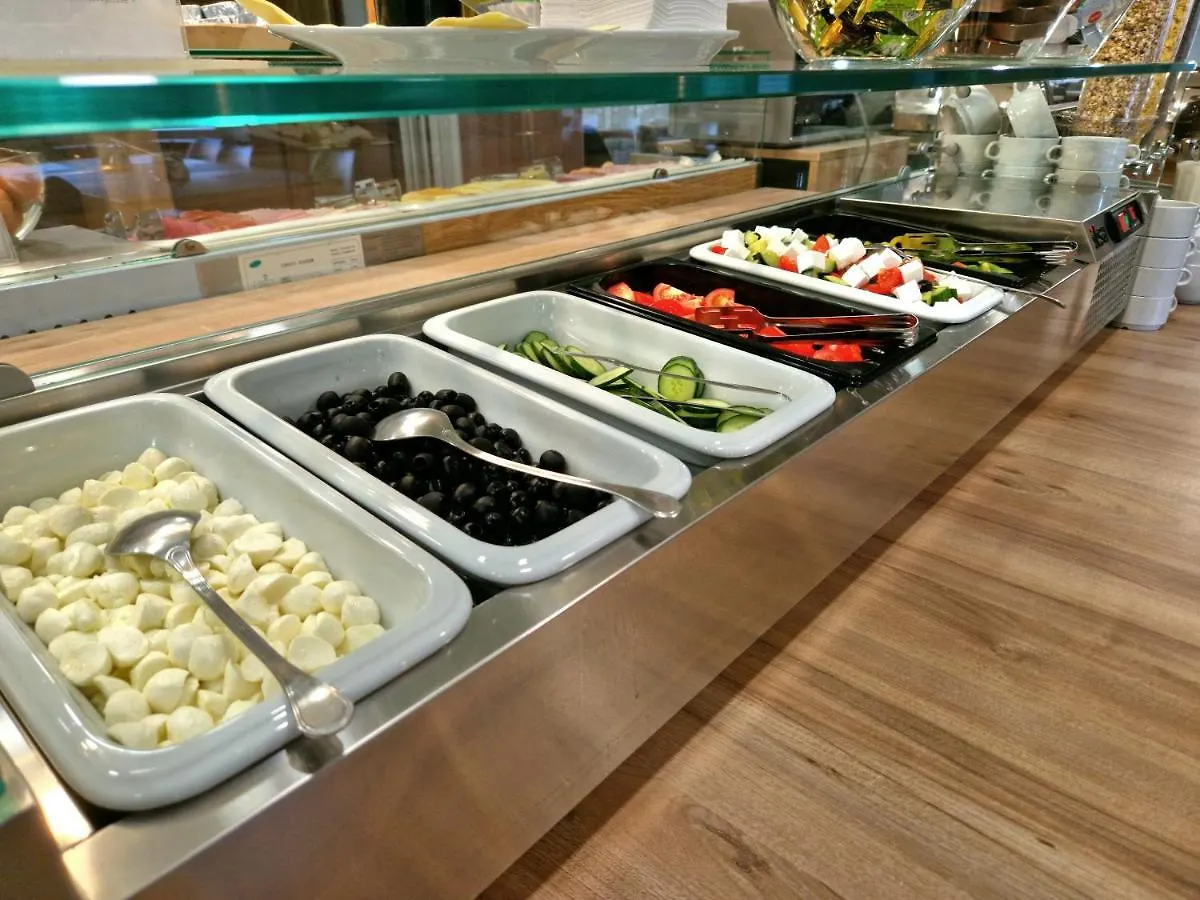 Medos Hotel Budapest 3*,