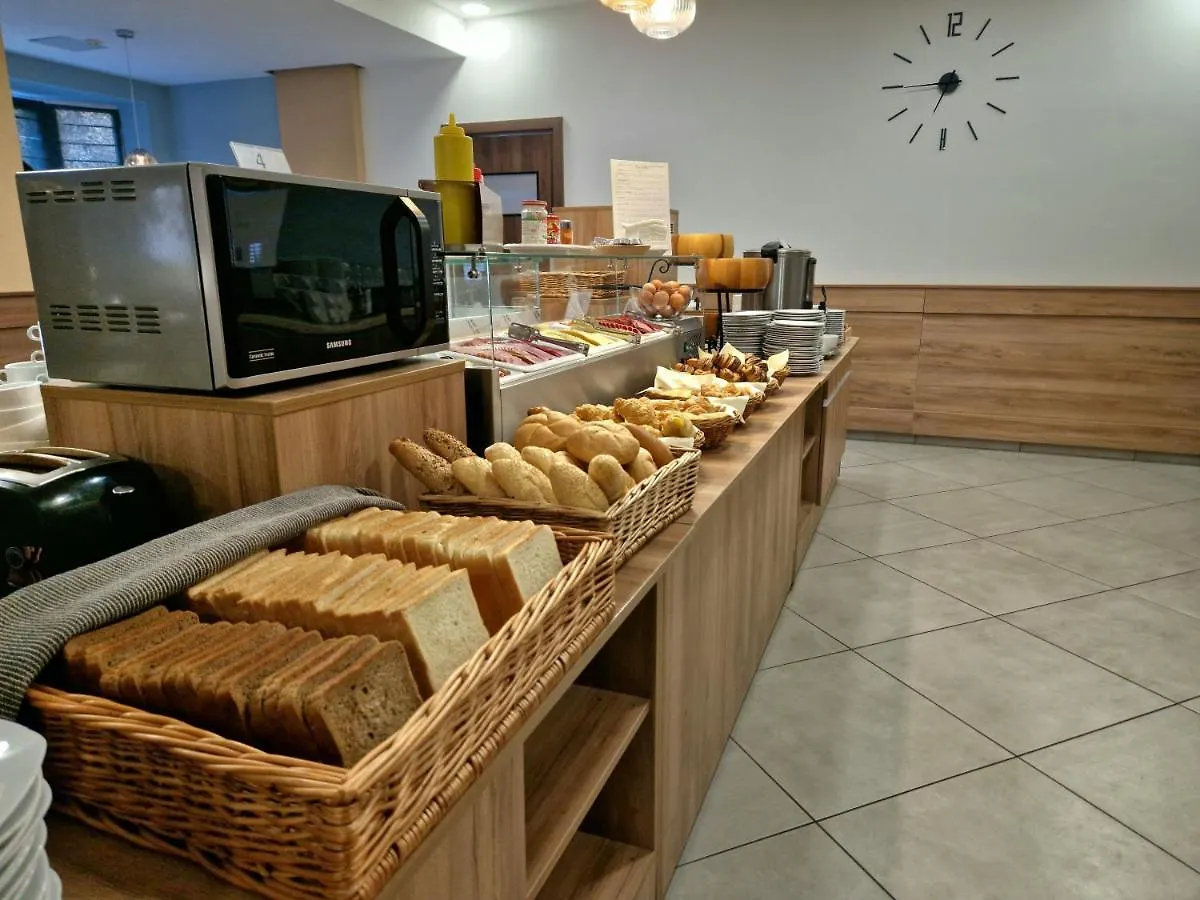 ***  בודפשט Medos Hotel הונגריה