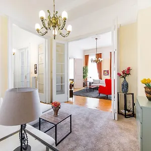 Apartment Elegant & Stylish Center, Budapest
